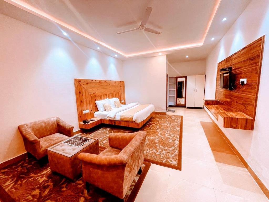 Queens Hill By Edge Mussoorie Exterior foto